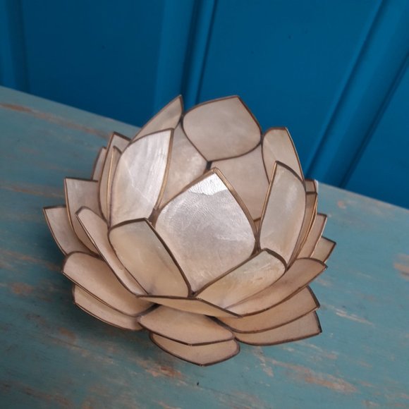 Lotus Flower Candle Holder Tea Light Mother Of Pear Shell Natural Metal - Picture 3 of 10